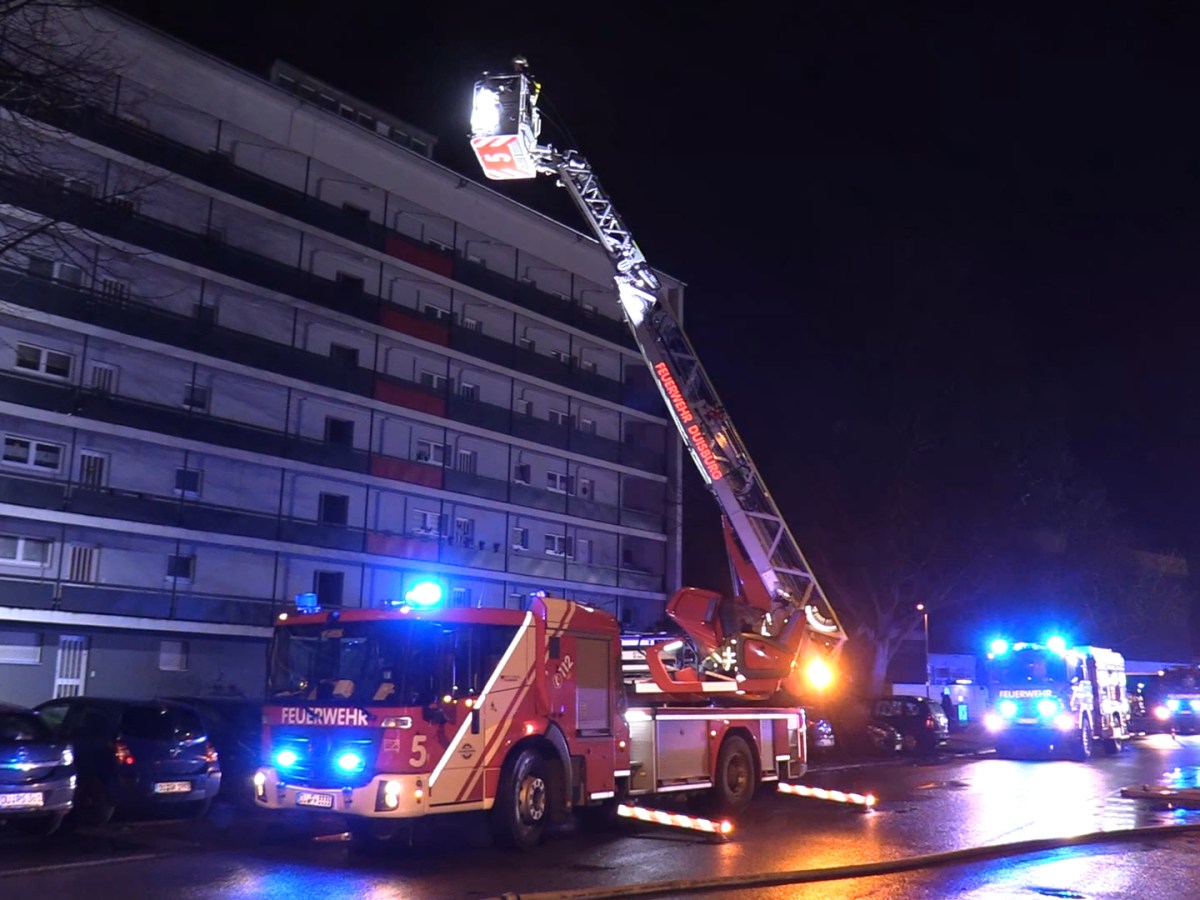 Duisburg: Aufgrund eines Brandes mussten 75 Menschen evakuiert werden