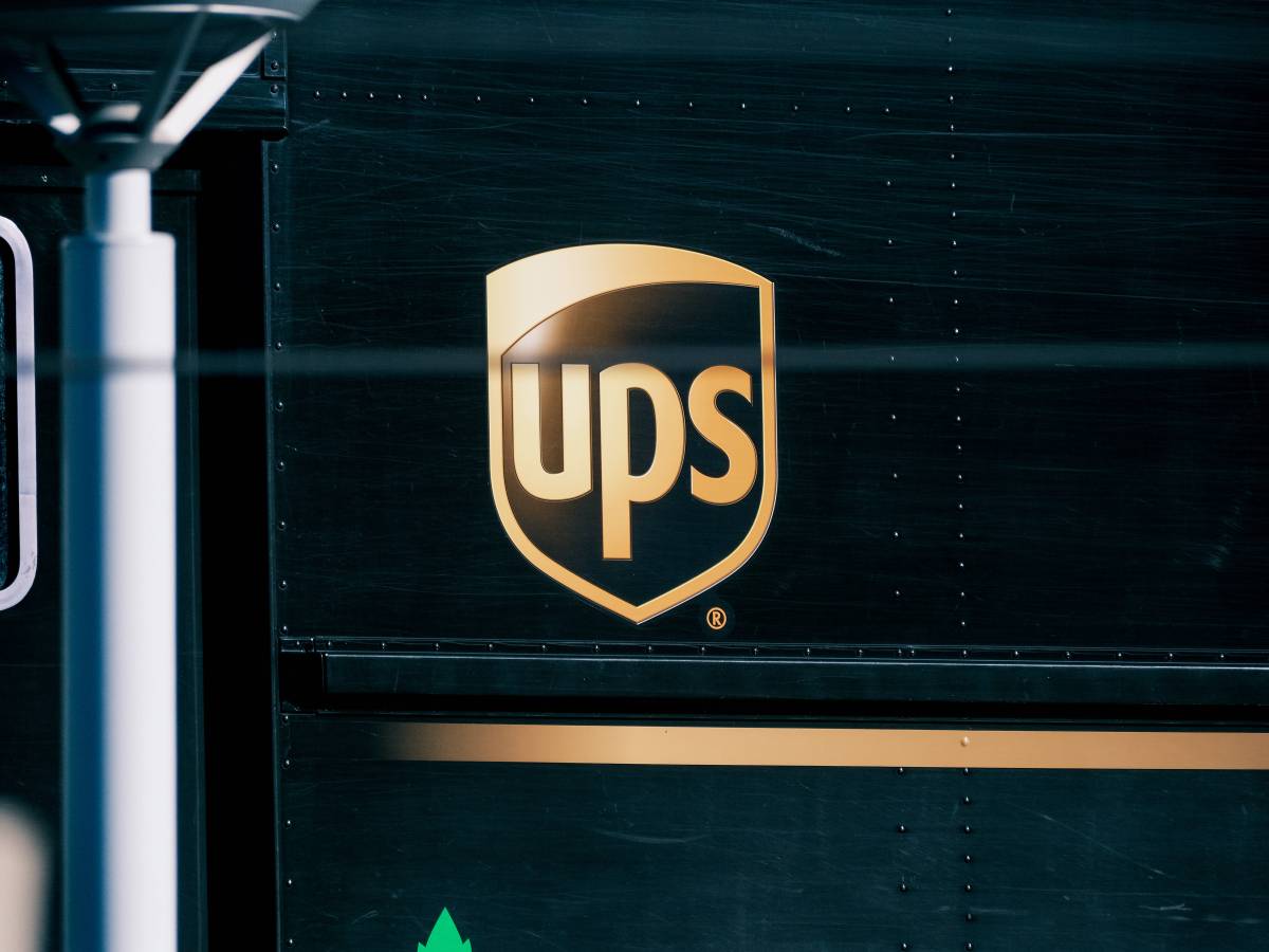 UPS