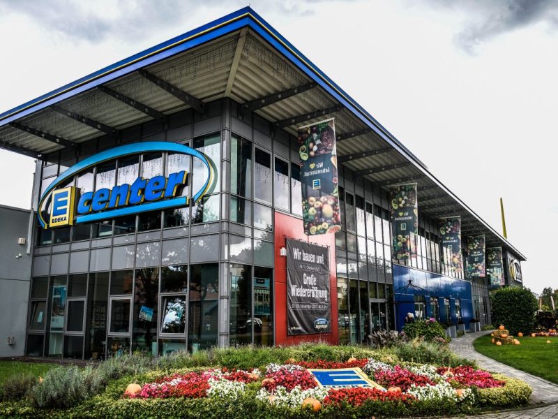 Edeka Center Angerbogen von außen