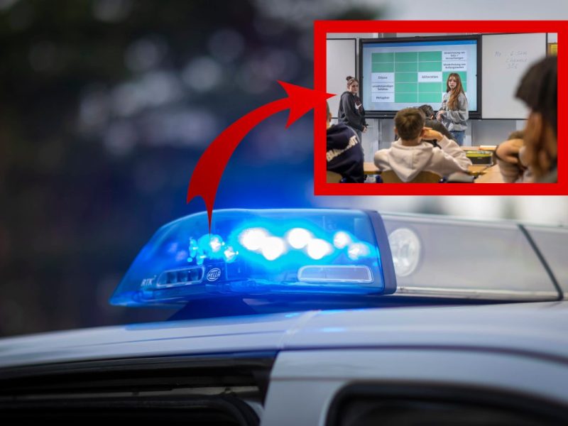 Klassenzimmer Polizeiauto Blaulicht