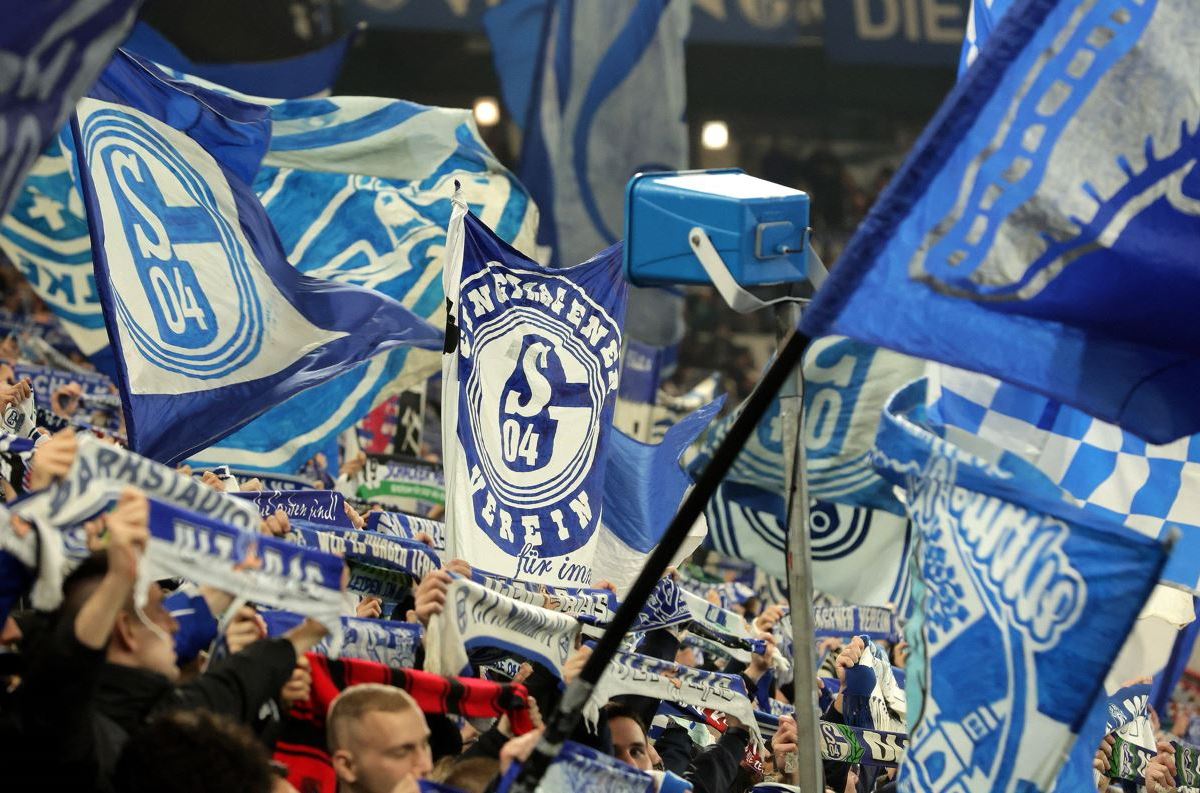 schalke-leverkusen-fan