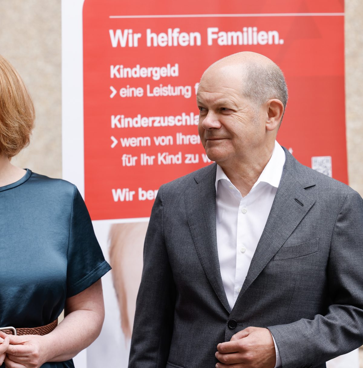 Familien mit geringem Einkommen haben Anspruch auf verschiedene Leistungen. Einen Überblick zu behalten fällt schwer. Die Kindergrundsicherung soll helfen.