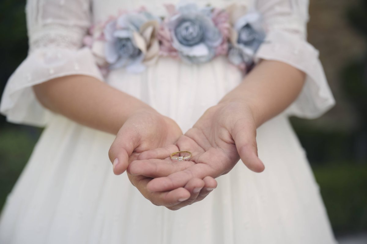 Das wichtigste vor der Hochzeit ist die Verlobung.