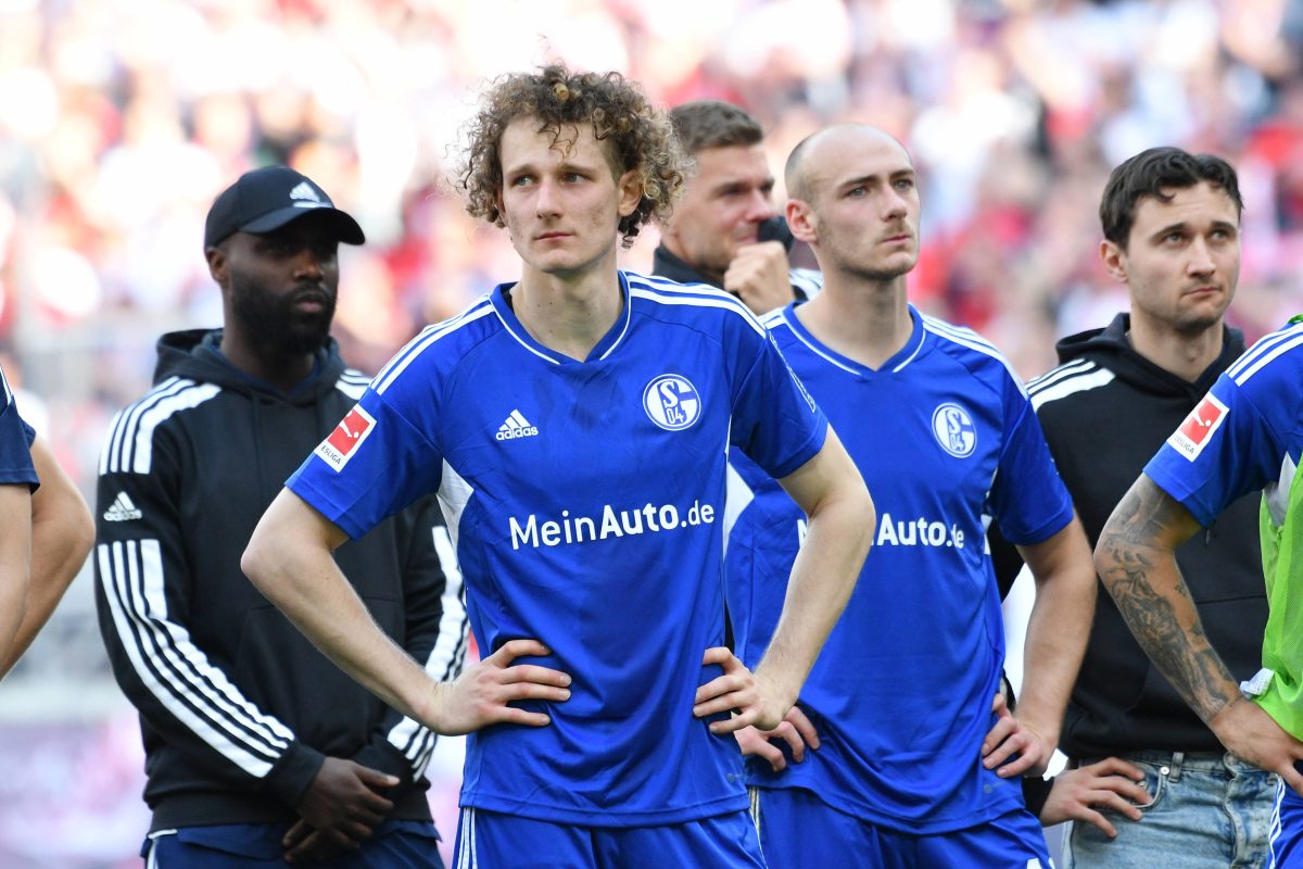 "MeinAuto.de" wird beim FC Schalke 04 kein Trikotsponsor mehr sein - "Hydrogen" aber auch nicht.