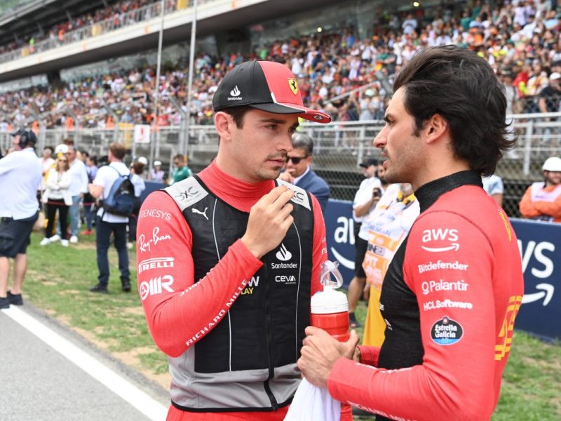 Formel 1: Carlos Sainz und Charles Leclerc bestreiten eine schwierige Saison.