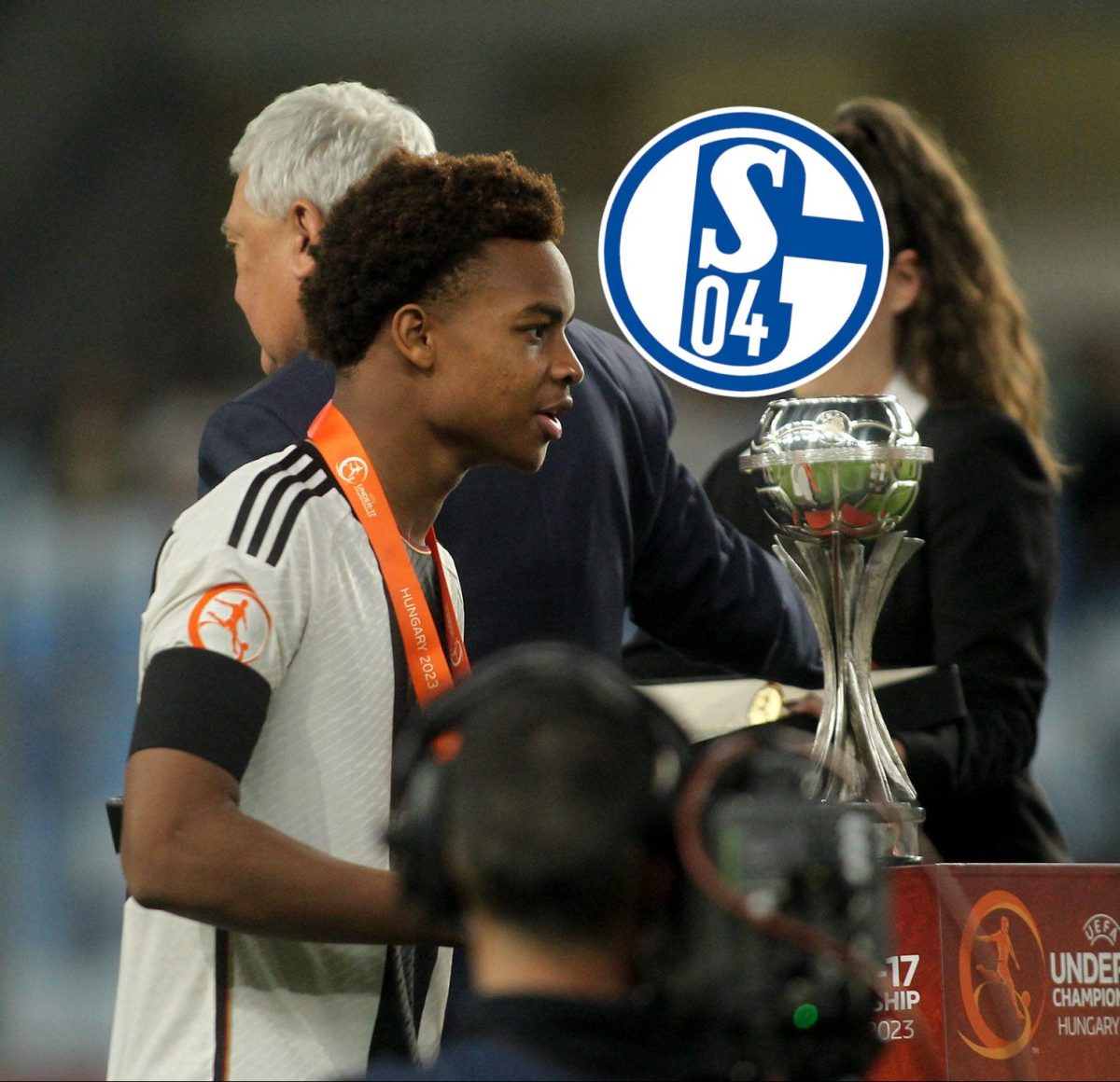 Der FC Schalke 04 freut sich über ein riesiges Talent.