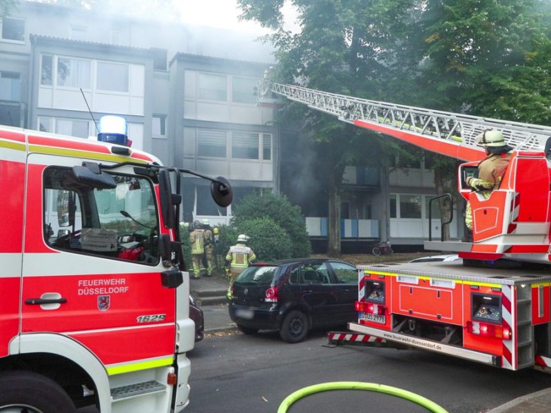 Feuerwehr Düsseldorf (NRW) beim Einsatz