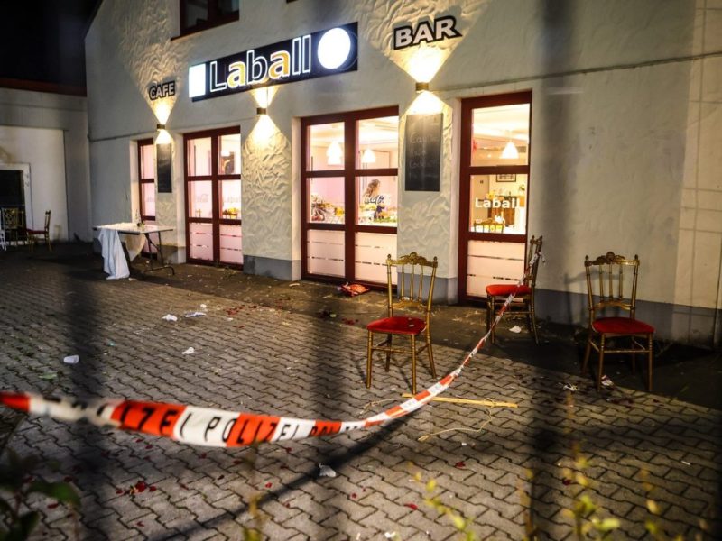 Chaos vor einer Hochzeitslocation in NRW.