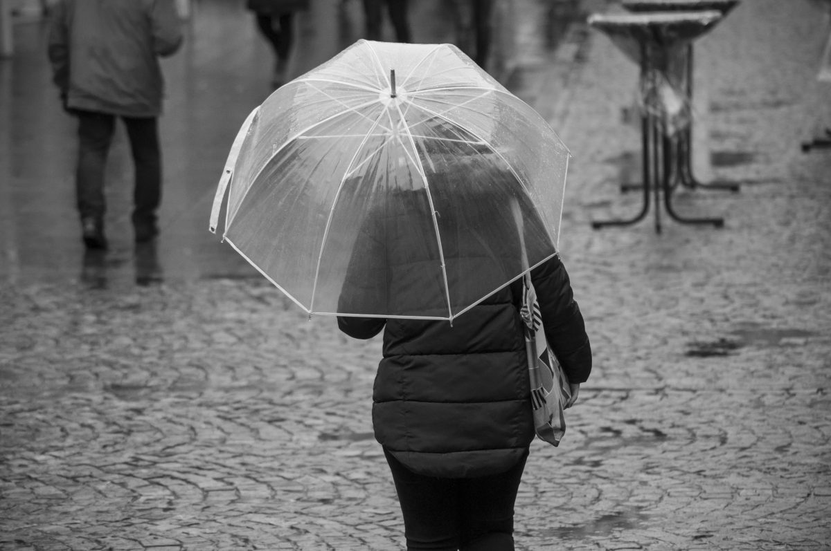 Wetter in NRW: Temperaturabsturz. Es wird kühl in den nächsten Tagen. An sommerliche Temperaturen ist da derzeit nicht zu denken.