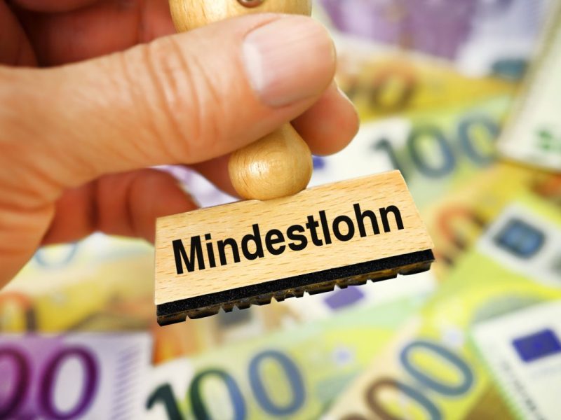 Der Mindestlohn soll nächstes Jahr wieder steigen. Doch die SPD plant eine weitere Erhöhung. Aber wie realistisch ist das?