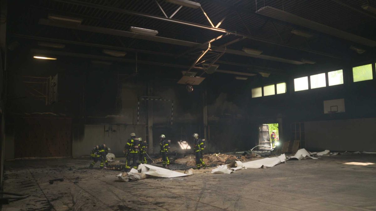 Dortmund: An einer Grundschule kam es am Sonntagmorgen (23. Juli) zu einem Großbrand.