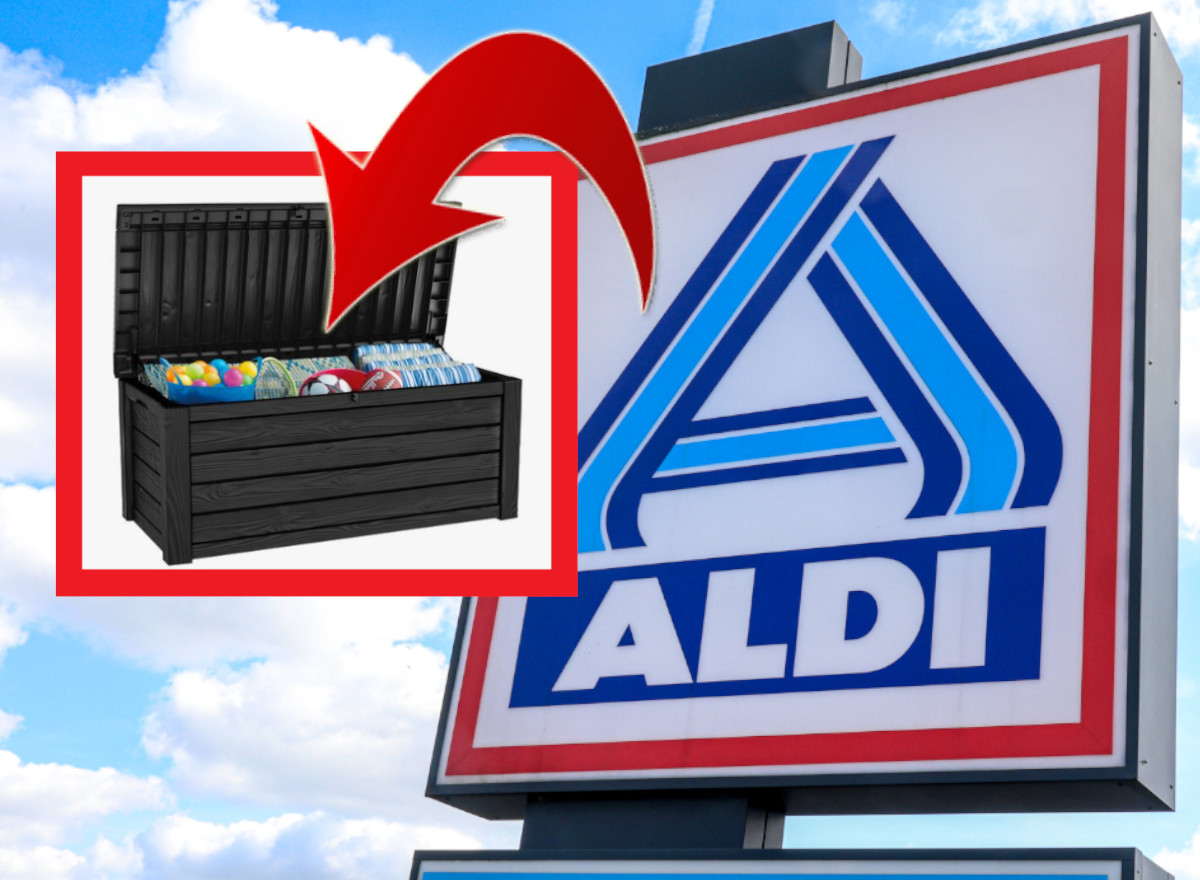 Das Logo von Aldi vor einer Filiale