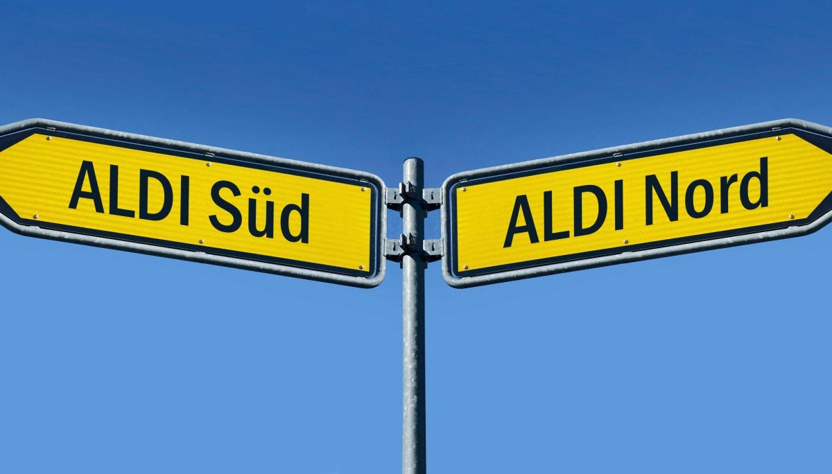 Aldi-Süd und -Nord als Wegweiser