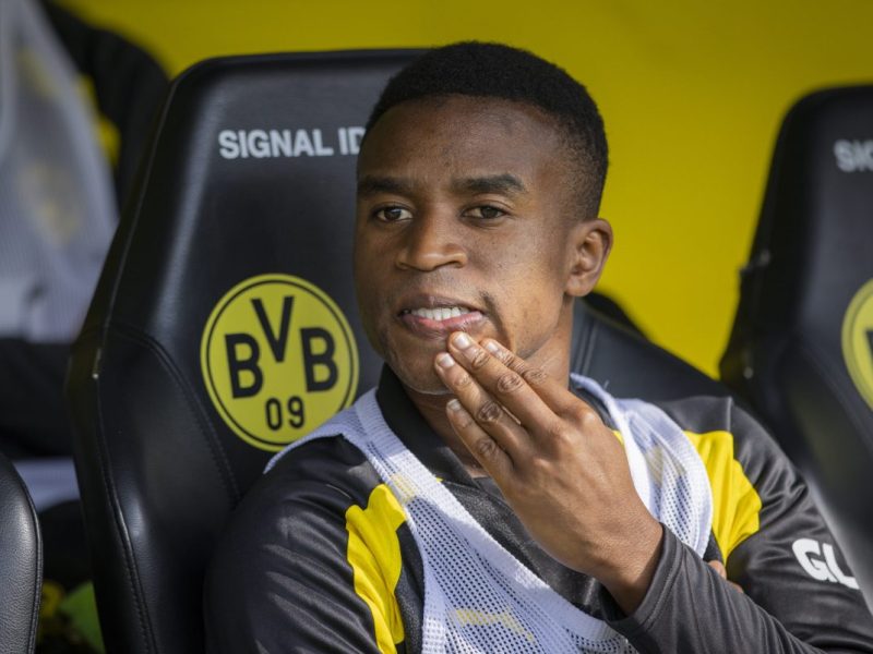 Youssoufa Moukoko könnte vor einer schwierigen Entscheidung stehen.