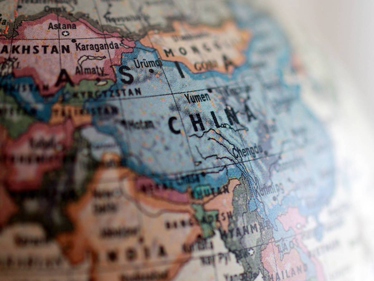 Weltkarte mit Fokus auf China.