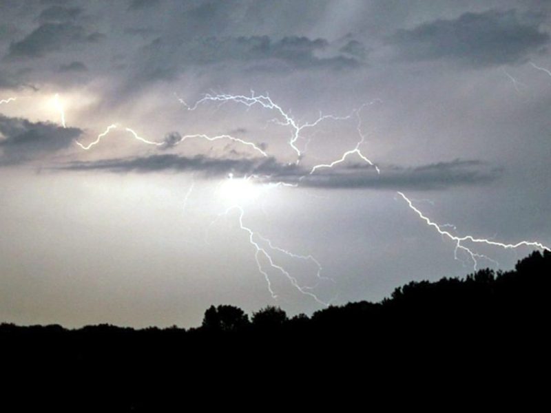 Blitze am Himmel