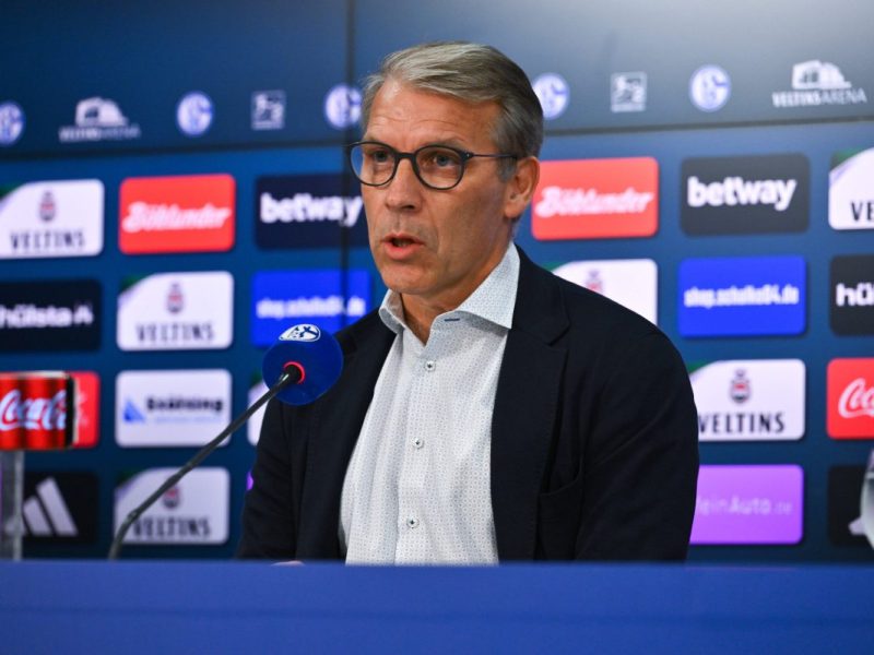 Peter Knäbel und der FC Schalke 04 dachten groß.
