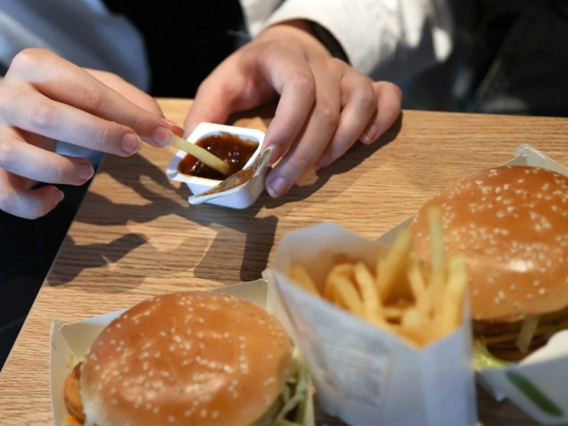 McDonald’s Dip, Pommes, Burger
