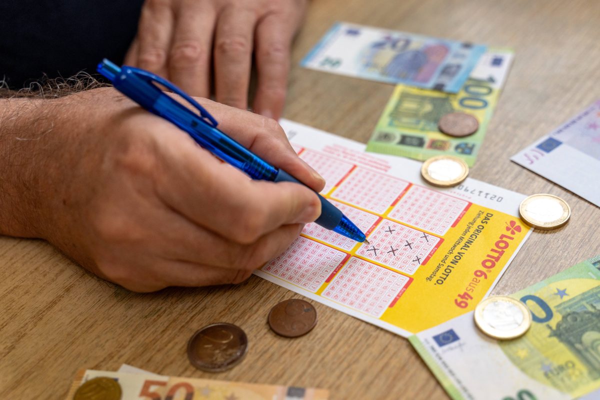 Lotto: 16 Jährige gewinnt 2 Millionen und verliert alles.