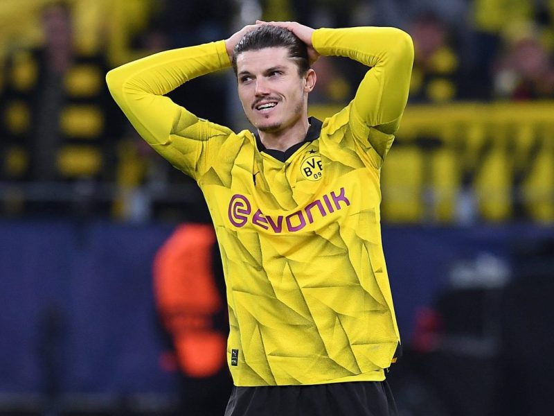 Borussia Dortmund: Marcel Sabitzer schlägt die Hände über dem Kopf zusammen.