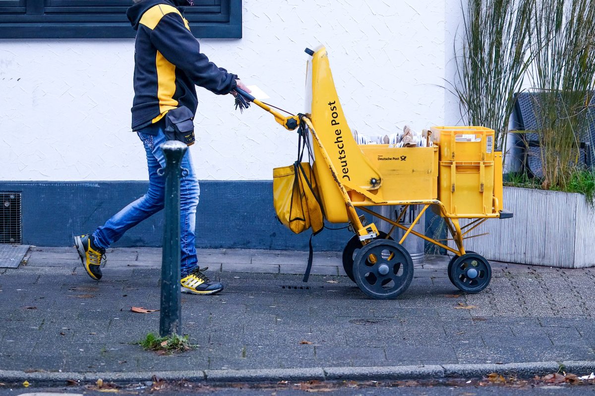 Ein Deutscher Post-Bote in NRW musste heftige Kritik einstecken.