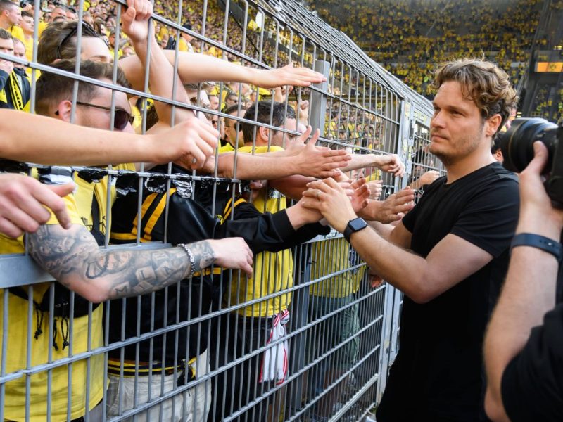 Edin Terzic bleibt bei Borussia Dortmund. Was sagen die Fans?