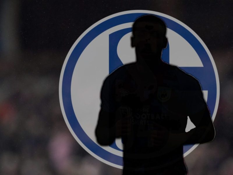 Die Fans des FC Schalke 04 warten nun schon seit einigen Wochen auf Neuzugänge. Doch nun bahnt sich der erste Winter-Transfer bei S04 an.