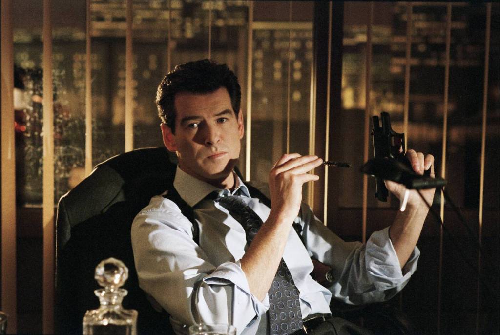 James Bond mit Waffe.