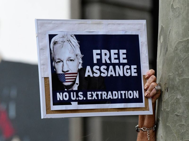 Was ist der Grund für die mögliche Auslieferung von Wikileaks-Gründer Julian Assange?