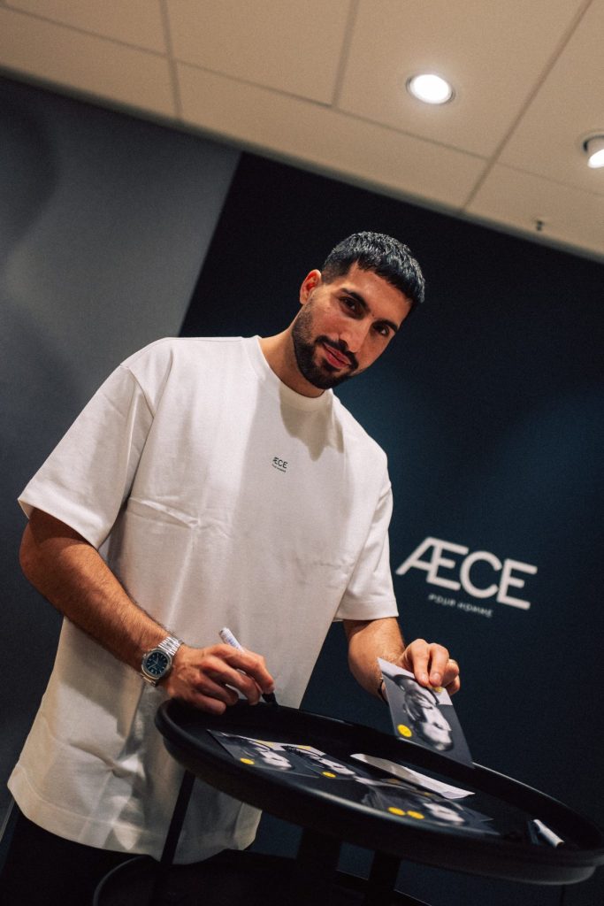 BVB-Star Emre Can eröffnet einen Shop in der Thier-Galerie in Dortmund.