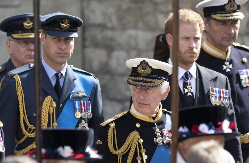 So haben Prinz William und Prinz Harry vom Krebs ihres Vaters König Charles erfahren.