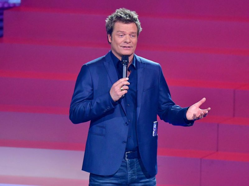 Oliver Geissen wechselt die Bühne: Statt bei RTL startet er nun bei Sat.1 durch und wird Gastgeber DIESER neuen Show...