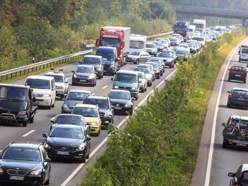 Durch den vielen verkehr zu Ostern ist die Staugefahr groß.