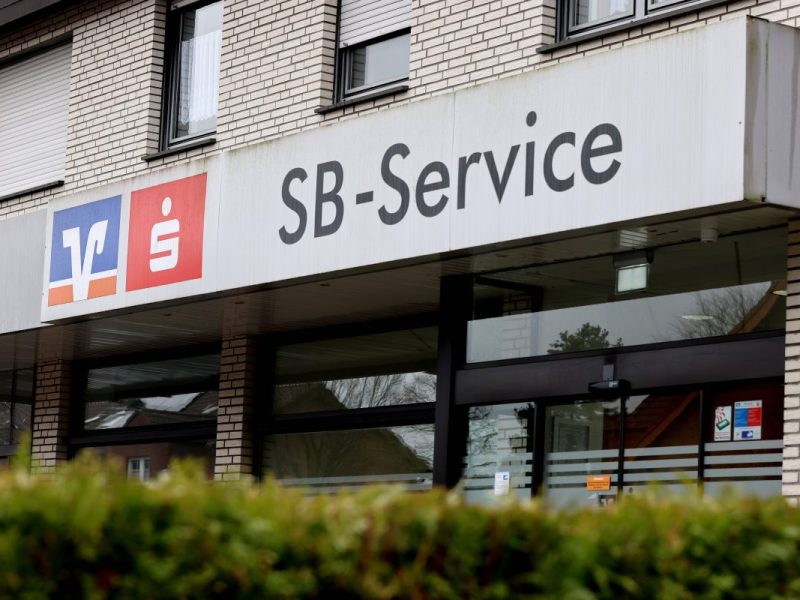 Sparkasse und Volksbank: Kooperation am SB-Service