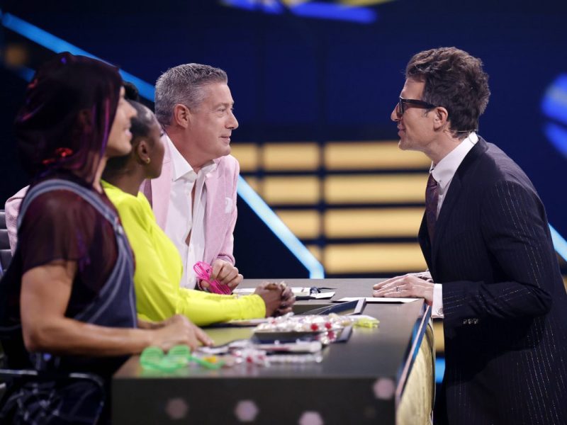 Bei „Let's Dance“ stehen nicht nur die Tanzkünste der Teilnehmer im Vordergrund. Das beweist vor allem dieser RTL-Star und erntet Kritik!