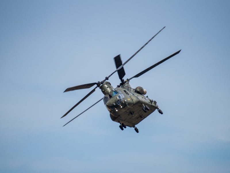 In Duisburg beobachteten die Anwohner merkwürdige Hubschrauber am Himmel.