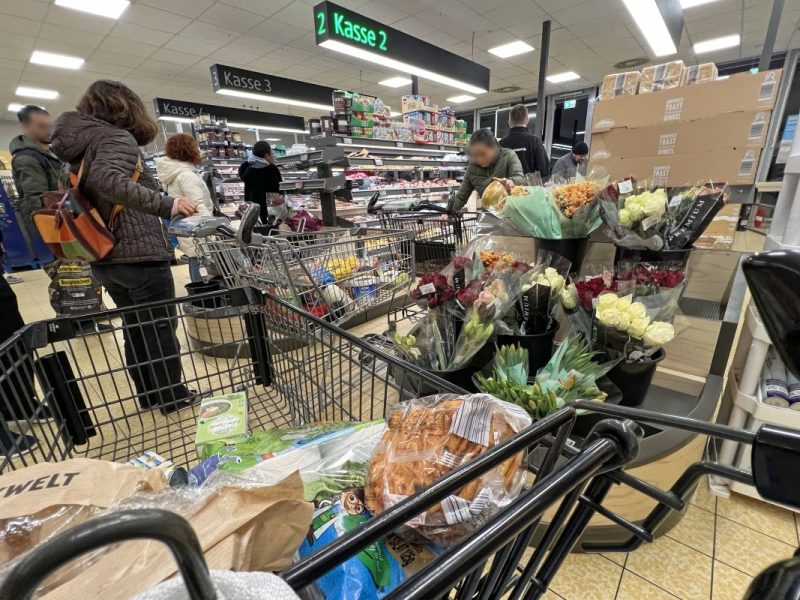 Bei Aldi Süd sorgt ein neues Kassensystem für Frust!