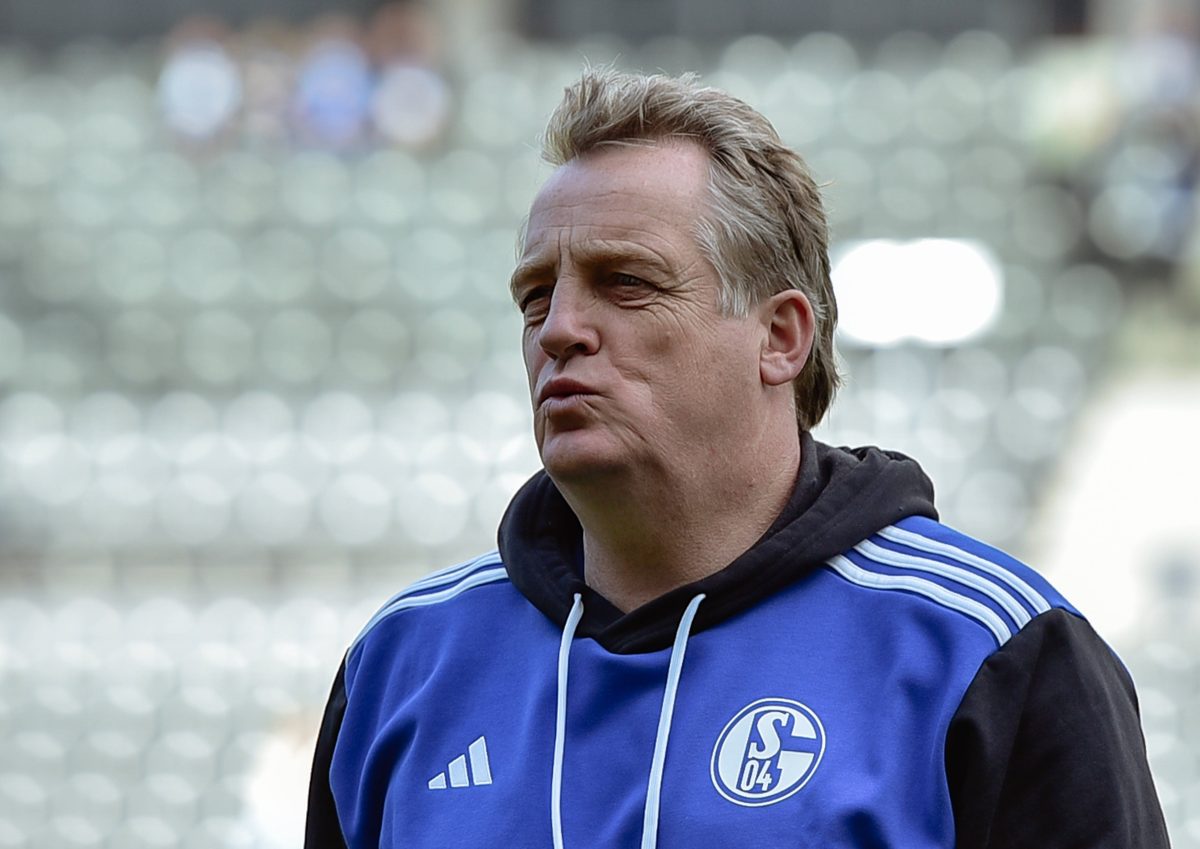 Mike BÃ¼skens ist seit vielen Jahren beim FC Schalke 04 aktiv.