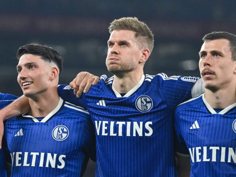 Wie geht es beim FC Schalke 04 für Yusuf Kabadayi (l.) weiter?