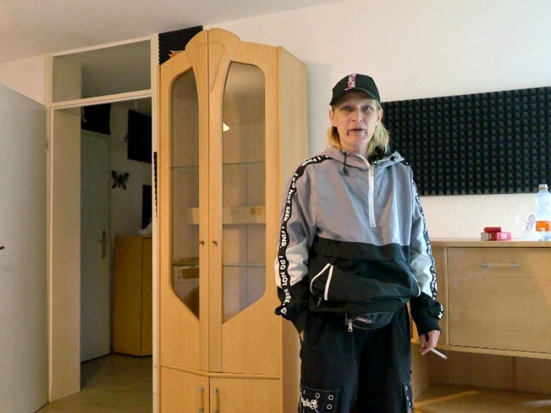 Bürgergeld-Empfängerin Christina hat endlich ihre Traumwohnung bezogen. Doch jetzt plagen die 46-Jährige neue Probleme…