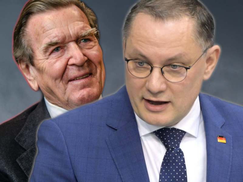 Pikante Nachricht vom AfD-Chef: Was Chrupalla Altkanzler Schröder prophezeit
