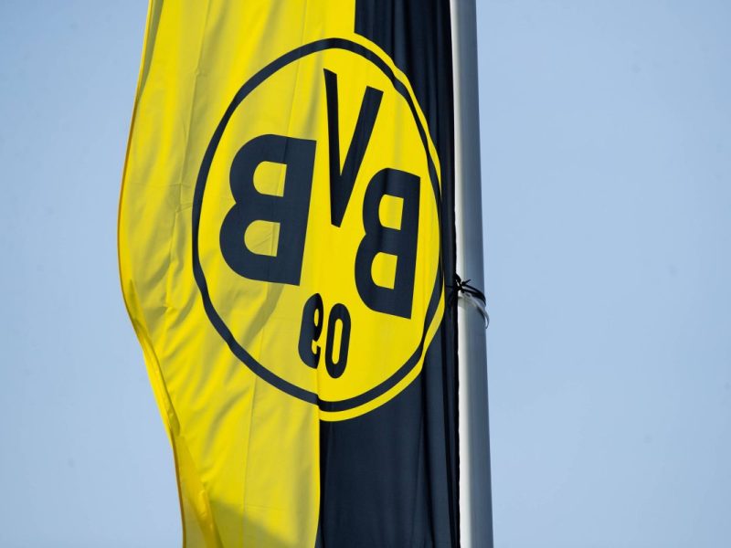 Borussia Dortmund hat einen langjährigen Fan-Wunsch erfüllt. Der Verein hat eine emotionale Nachricht verkündet.