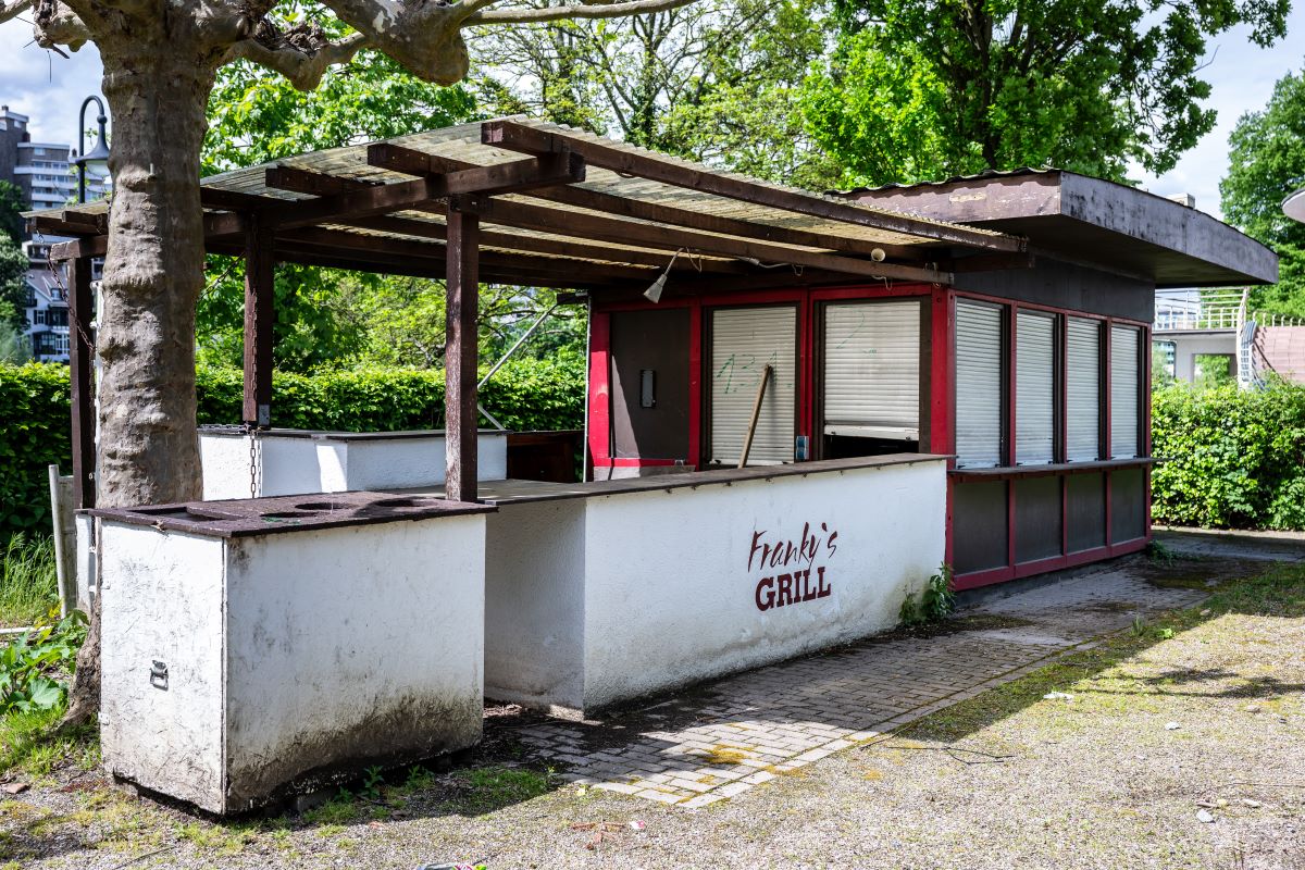 Der Biergarten auf der Schleuseninsel in Mülheim öffnet endlich wieder seine Türen.