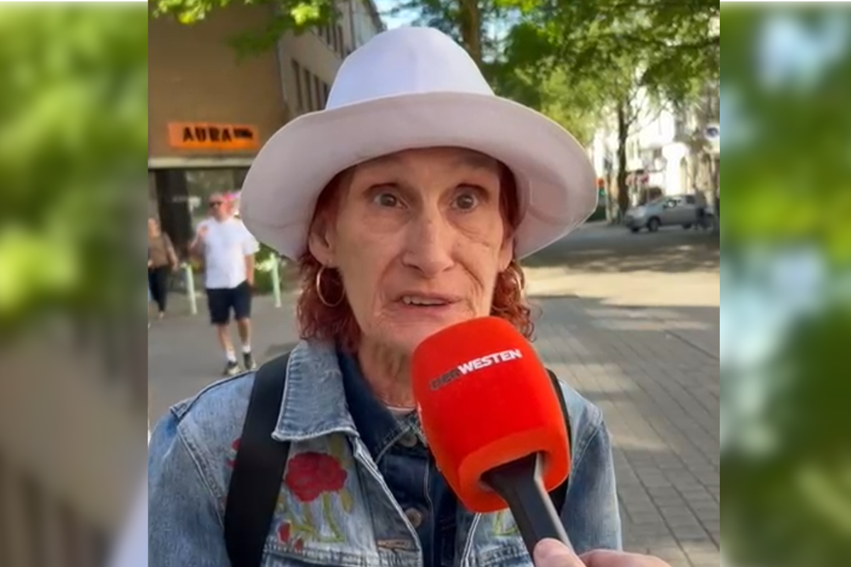 Die Frau bekennt sich zur AfD.