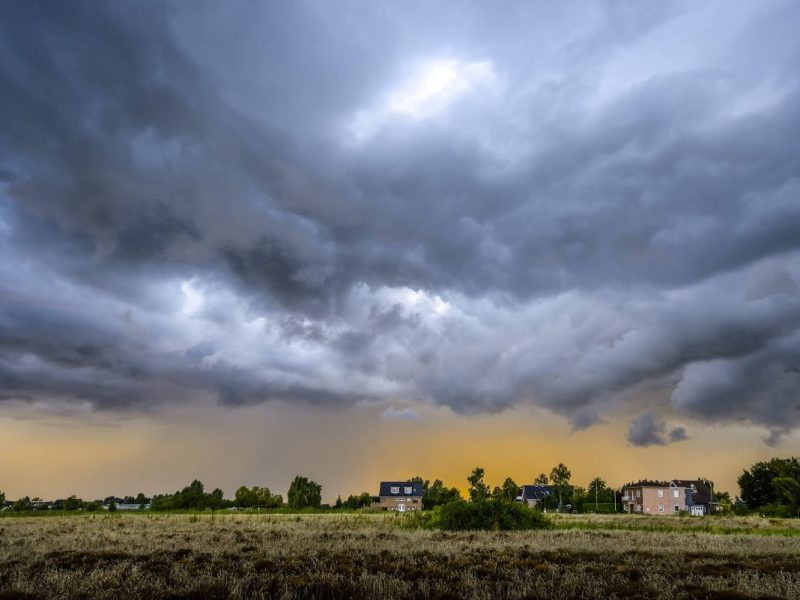Wetter in NRW: Superzellen-Chaos droht! HIER „knallt es so richtig“