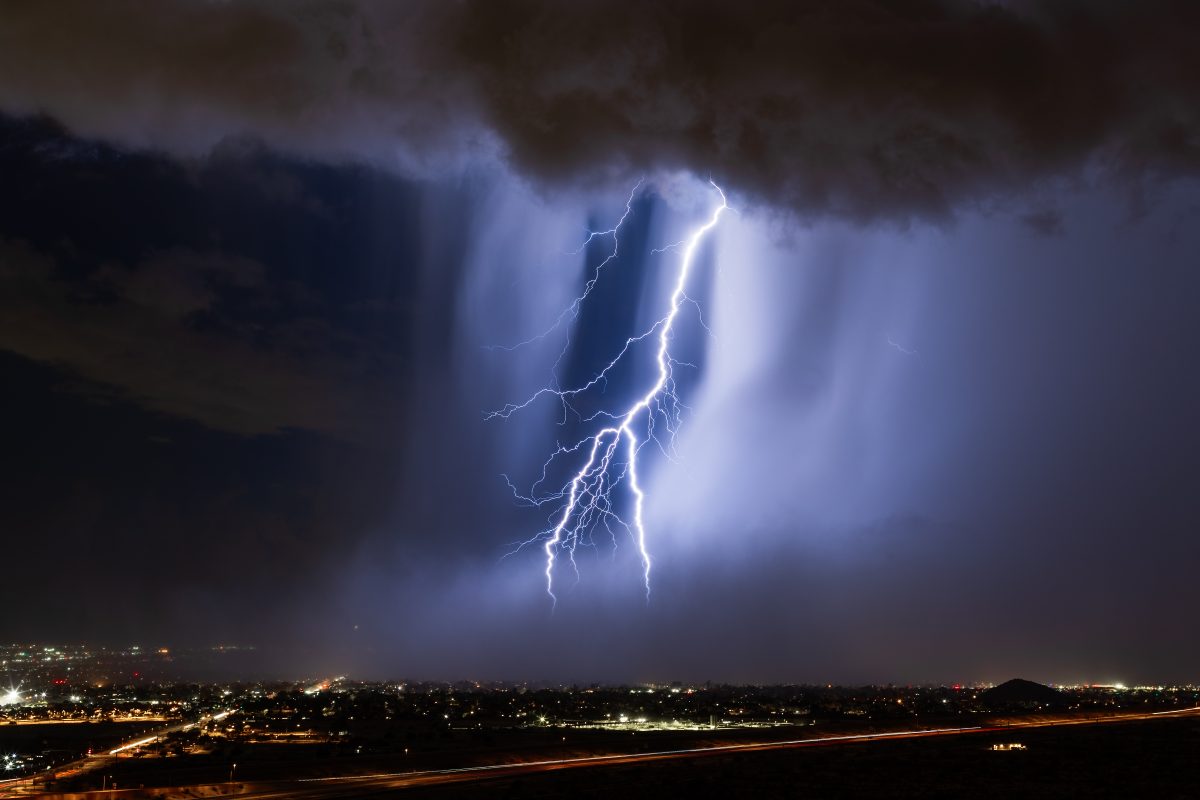 Unwetter in Süddeutschland: Ein Downburst wütet.