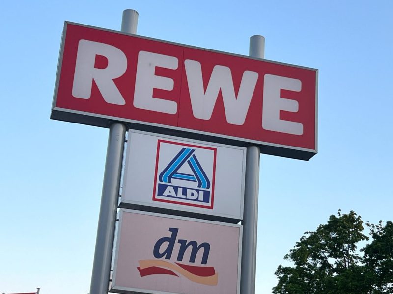 Aldi, Rewe und Co.: Discounter gegen Supermärkte – unglaublich, wer hier hinten liegt