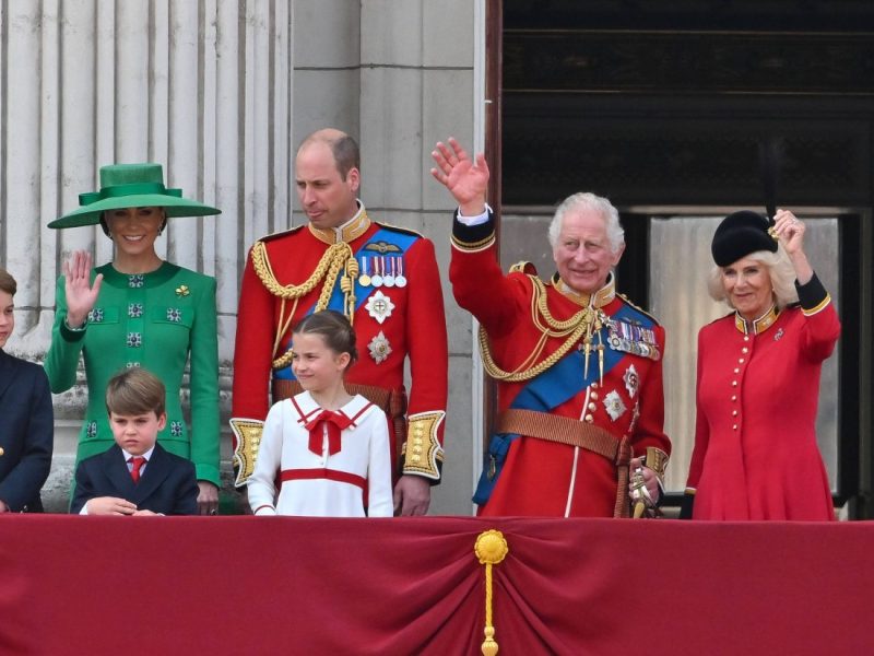 König Charles, Prinz William oder Prinz Harry? Ein neuer Vergleich zeigt nun, wer an der Spitze der Vermögenspyramide steht...