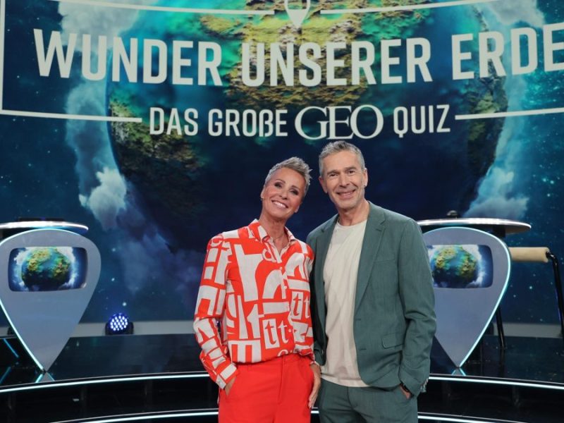 „Das große Geo-Quiz“ kehrt unter neuem Namen zurück auf die RTL-Bildfläche. Doch direkt zu Beginn passiert ein peinliches Geplänkel...