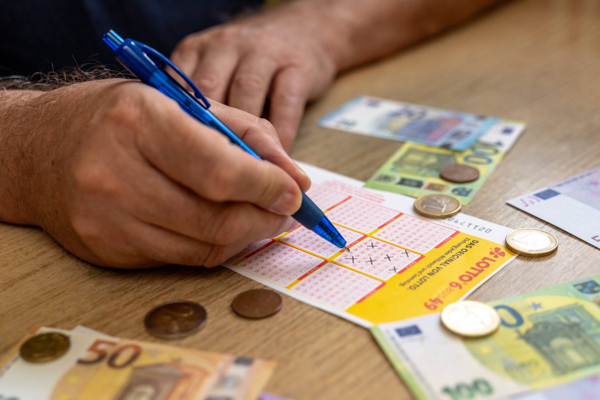 Die Mutter freute sich über den Lotto-Gewinn, ihre Kinder eher nicht.